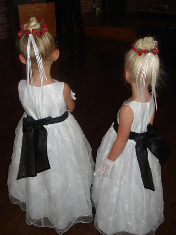 [sarahs_wedding0264.jpg]