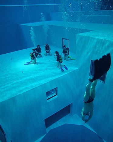 [piscina2[4].jpg]