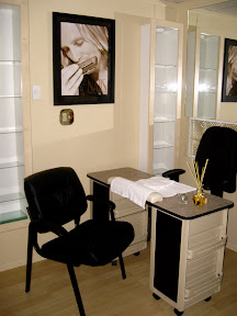 MANICURE-PEDICURE FOR THE ENTIRE WEDDING PARTY@PRETTY IN PINK NAILS (Lake Stevens)