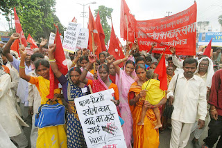 Farmers demonstrating against Bihar Chief Minister Nitish Kumar over flood inaction