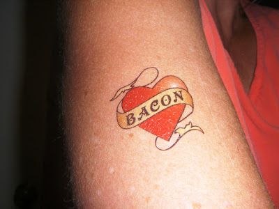 Bacon  love Hand free Girls Art Tattoo Design
