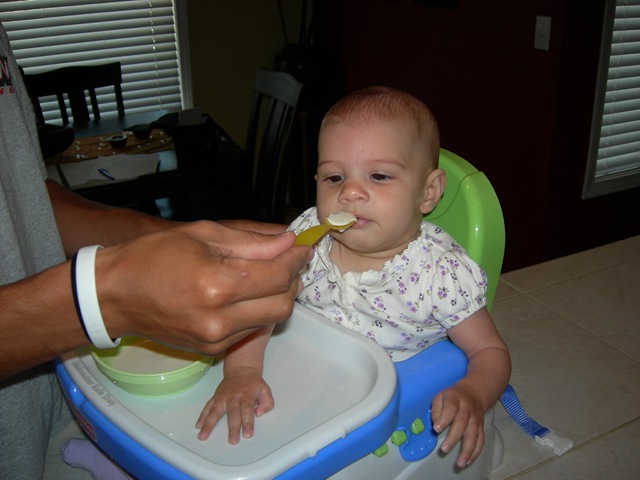 [firsttimeeatingcereal0724080023.jpg]