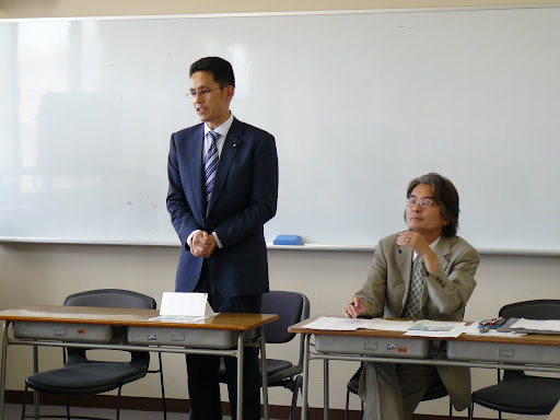 大学生と懇談－岩手大学政治学ゼミに参加