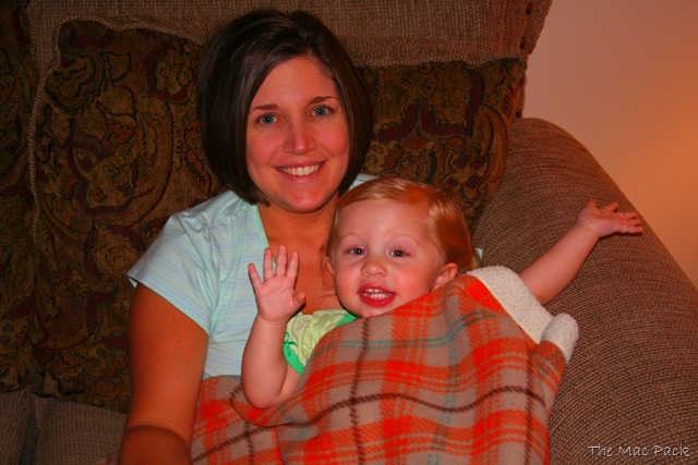 [20080606 - Savannah & Mommy on Couch (2)[15].jpg]