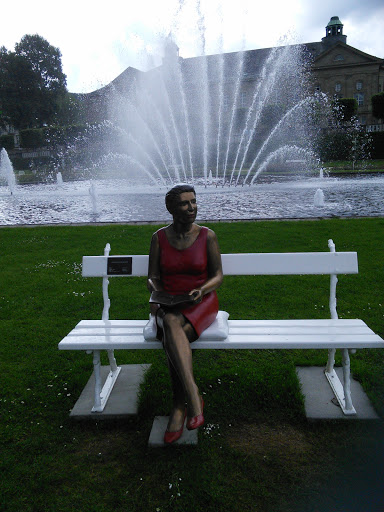 Springbrunnen Im Rosengarten