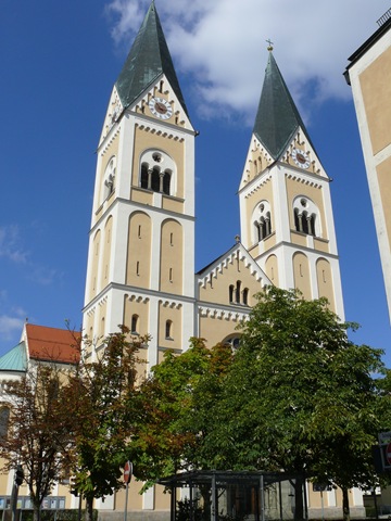 [P1020589[5].jpg]