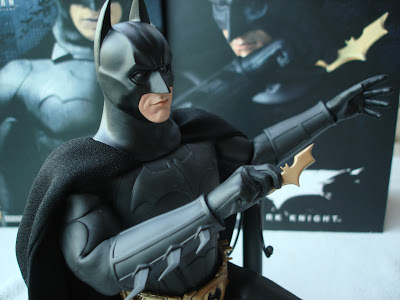 Hot toys Figura 1/6 Batman Xe Suit 33 cm Batman: Arkham Origins Dc Comics  Preto