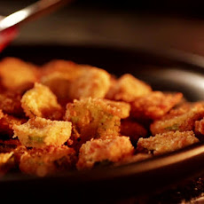 Crispy Fried Pickles with Buttermilk Dipping Sauce