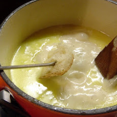 Three-Cheese Fondue with Champagne