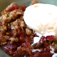 Rhubarb Strawberry Crumble
