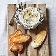 Baked Camembert with Thyme & Garlic