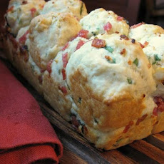 Tomato, Feta & Salami Pull-Apart