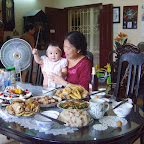 Úm ba la, hiện ra bàn tiệc