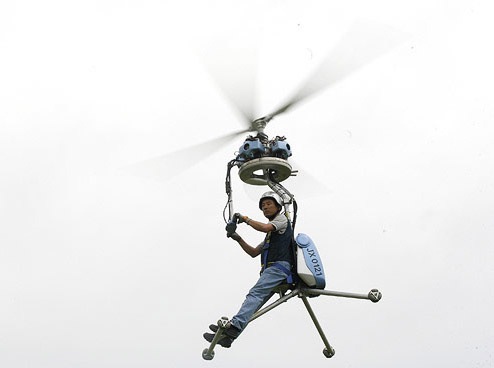 [thumb463x_brianlamflying4.jpg]