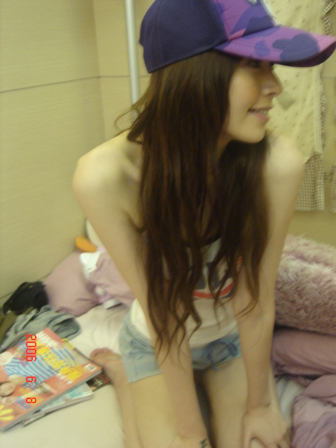 Chinese cute network girl 20070608_cf2b9a055434a067e389mdpPA2Pm48t2.jpg