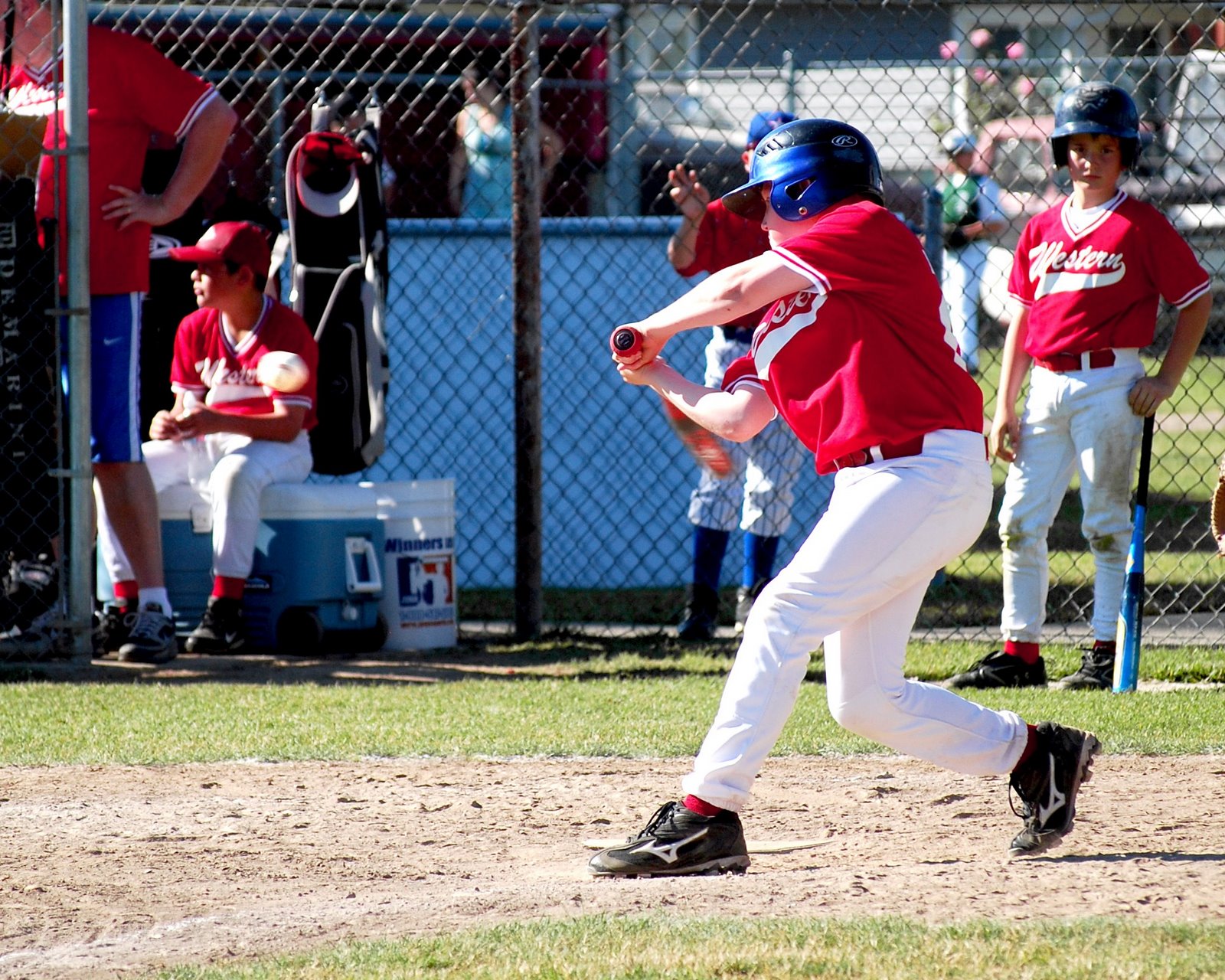 [D hitting ball[2].jpg]