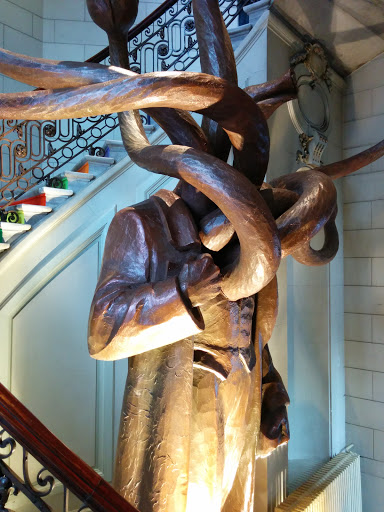 The Octo-head Statue