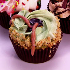 Peanut Butter and Jelly Cupcakes with Peanut Butter Buttercream Frosting