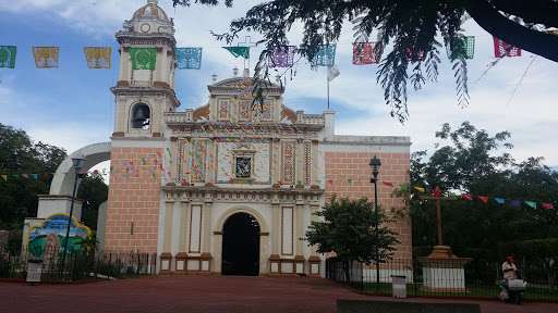 Iglesia Del Señor Santiago 