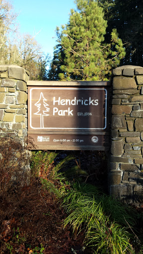 Hendricks Park Entrance Sign 