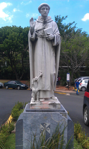 Santo Domingo Statue