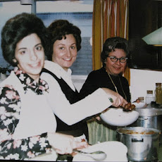 Grandma DiLaura's Tomato and Meat Sauce