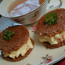 Spicy Egg Salad Sandwiches