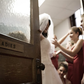 by Jamie Weiss - Wedding Getting Ready