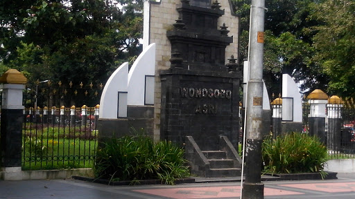 Wonosobo Gate