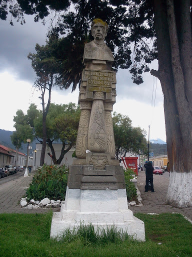 Monumento A Gabriel Pinillos 