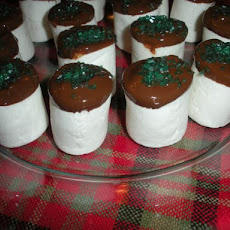 Easy Chocolate Dipped Marshmallows