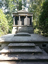 Mausoleum von de Vos