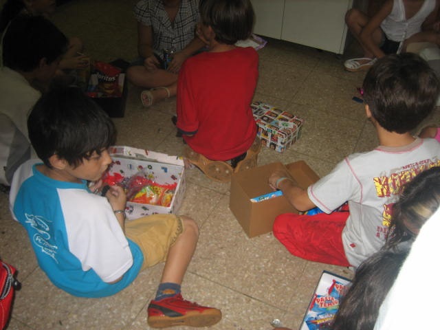 [dia das crianças cic 2008 023[2].jpg]