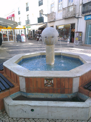 Balled fountain