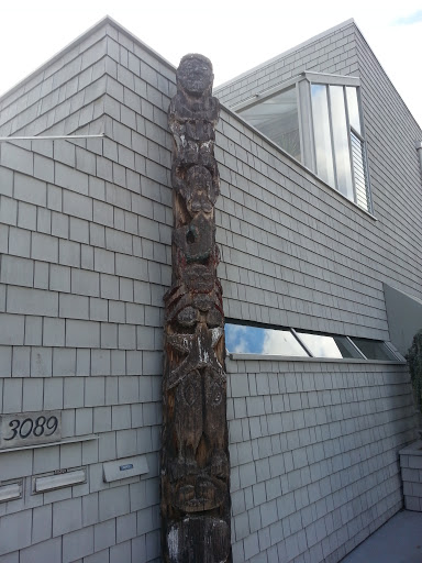 Alki Al's Totem Pole