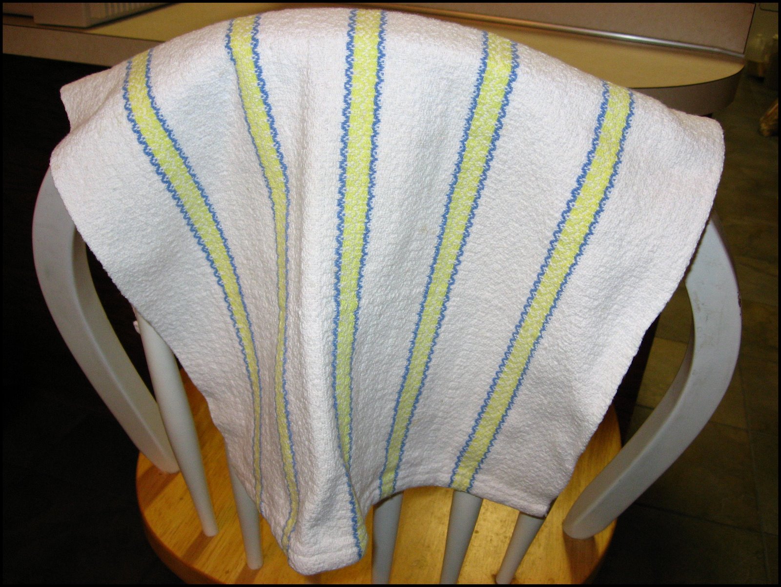 [towel 2 2005[2].jpg]
