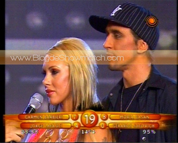 [Mónica Farro bailando en Videoclips[4].jpg]