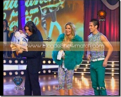 Kenita Larraín en el duelo de Pop Latino