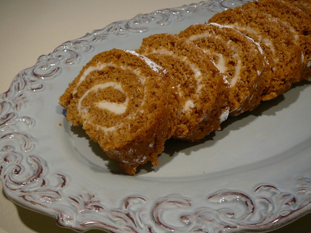 [PumpkinCakeRoll8.jpg]