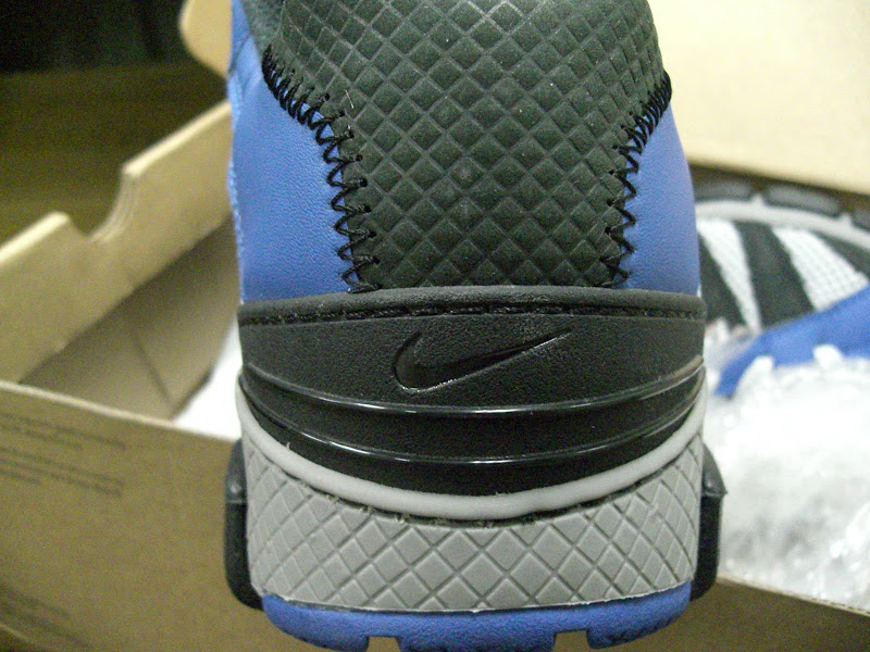 NIKE CONSIDERED HUMARAZOOM BB II LOW 2008 06_28042