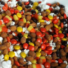 Halloween Munchie Mix