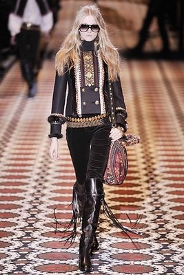 [Gucci_00020m4.jpg]