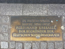 Bodenplatte zum Gedenken an Ferdinand Lassalle