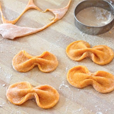 How to Make Roasted Pepper “Rounded” Bow tie Pasta