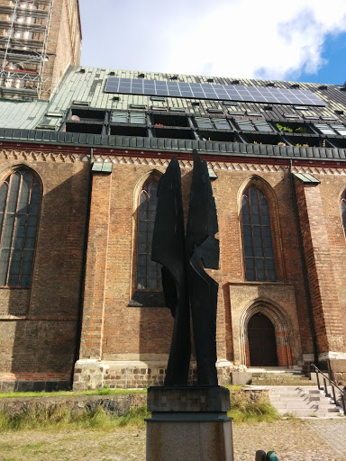 Skulptur bei der Nikolaikirche