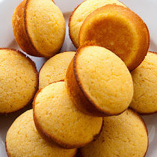 Perfect Cornbread Muffins With Corn!