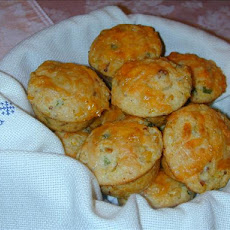 Melted Cheese, Corn and Bacon Muffins