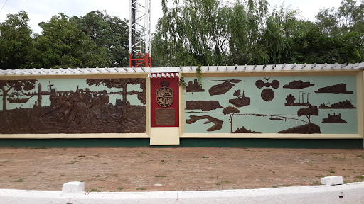 Mural De La Plaza
