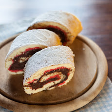 Sponge roll with chocolate