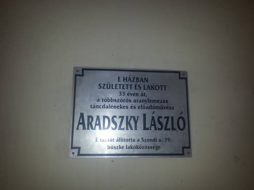 Aradszky László Emléktábla